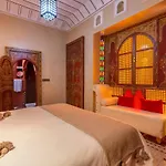 Riad Azaro